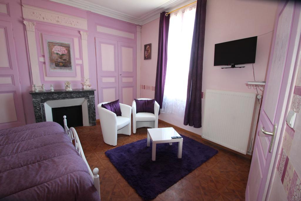לינה וארוחת בוקר Vaudelnay Domaine Des Roses חדר תמונה