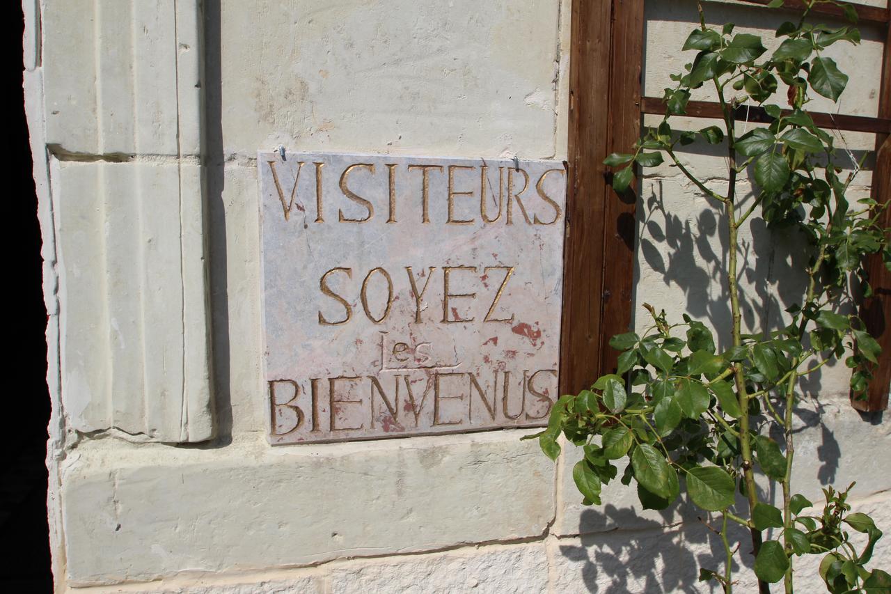 לינה וארוחת בוקר Vaudelnay Domaine Des Roses מראה חיצוני תמונה